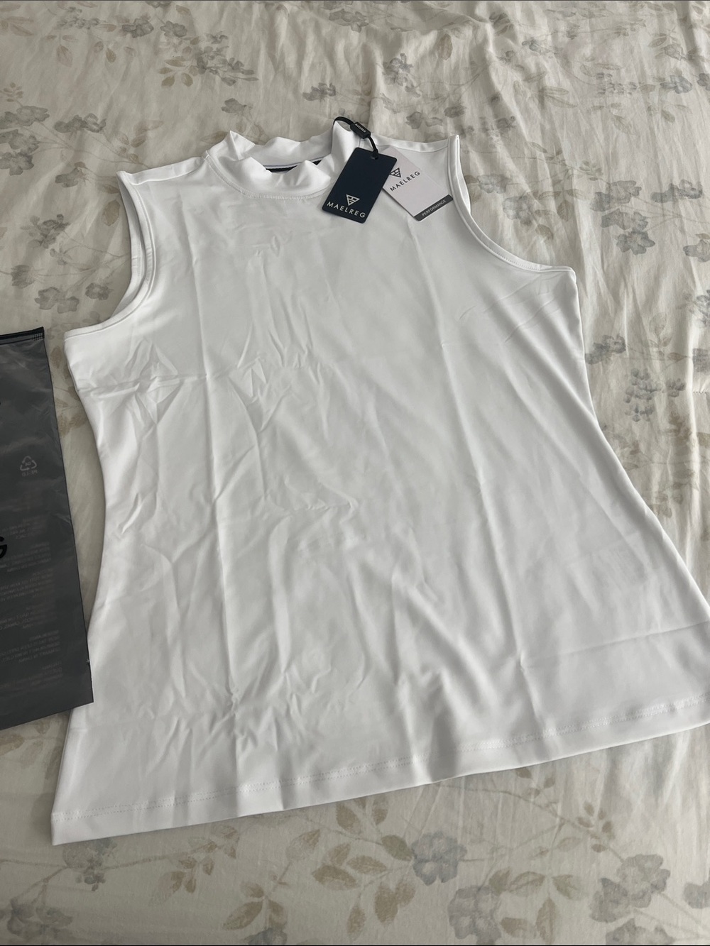Maelreg Women's tank